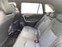 Toyota RAV4 2.5 Hybrid AWD Bi-Tone elektrisch glazen panorama-dak , trekhaak afneembaar , Apple Carplay/Android Auto , lichtmetalen velgen 18" , voorstoelen verwarmd , cruise control adaptief , electronic climate controle , navigatiesysteem full map , enz