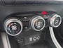 Renault Captur 1.3 TCe 140 Zen | Met o.a. stoel- en stuurwielverwarming, cruise, navigatie, camera en climate control!