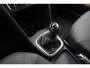 Volkswagen Polo 1.0 Comfortline Edition 75PK / 55kW, Parkeersensoren achter, radio, bluetooth telefoonvoorbereiding, elektrisch verstel- en verwarmbare buitenspiegels, airco, armsteun