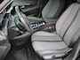 Peugeot e-2008 EV Blue Lease Allure 50 kWh | Navi / Camera / Climate