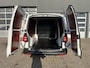 Volkswagen Transporter 2.0 TDI L2H1 Trekhaak 2200kg trekgewicht Imperiaal Euro 6 Airco Cruise controle Navigatie Apple carplay Parkeersensoren achter 2-Persoons