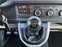 Volkswagen Transporter 2.0 TDI L2H1 Trekhaak 2200kg trekgewicht Imperiaal Euro 6 Airco Cruise controle Navigatie Apple carplay Parkeersensoren achter 2-Persoons