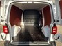Volkswagen Transporter 2.0 TDI L2H1 Trekhaak 2200kg trekgewicht Imperiaal Euro 6 Airco Cruise controle Navigatie Apple carplay Parkeersensoren achter 2-Persoons
