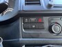 Volkswagen Transporter 2.0 TDI L2H1 Trekhaak 2200kg trekgewicht Imperiaal Euro 6 Airco Cruise controle Navigatie Apple carplay Parkeersensoren achter 2-Persoons