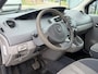 Renault Scenic 1.6-16V Business Line AUTOMAAT! NAVI l TREKHAAK l Airco l Elek pakket! Hoge instap goed onderhouden!