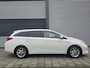 Toyota Auris Touring Sports 1.8 Hybrid Lease