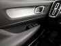 Volvo XC40 1.5 T5 Recharge Sport 262Pk Automaat (BLACK PACK, APPLE CARPLAY, GROOT NAVI, ZWART HEMEL, STUUR/STOELVERWARMING, SPORTSTOELEN, GETINT GLAS, LANE ASSIST, NIEUWE APK, NIEUWSTAAT)