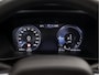 Volvo XC40 1.5 T5 Recharge Sport 262Pk Automaat (BLACK PACK, APPLE CARPLAY, GROOT NAVI, ZWART HEMEL, STUUR/STOELVERWARMING, SPORTSTOELEN, GETINT GLAS, LANE ASSIST, NIEUWE APK, NIEUWSTAAT)