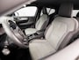 Volvo XC40 1.5 T5 Recharge Sport 262Pk Automaat (APPLE CARPLAY, GROOT NAVI, ZWART HEMEL, STUUR/STOELVERWARMING, SPORTSTOELEN, GETINT GLAS, LANE ASSIST, NIEUWE APK, NIEUWSTAAT)