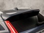 Volvo XC40 1.5 T5 Recharge Sport 262Pk Automaat (BLACK PACK, APPLE CARPLAY, GROOT NAVI, ZWART HEMEL, STUUR/STOELVERWARMING, SPORTSTOELEN, GETINT GLAS, LANE ASSIST, NIEUWE APK, NIEUWSTAAT)