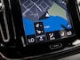 Volvo XC40 1.5 T5 Recharge Sport 262Pk Automaat (APPLE CARPLAY, GROOT NAVI, ZWART HEMEL, STUUR/STOELVERWARMING, SPORTSTOELEN, GETINT GLAS, LANE ASSIST, NIEUWE APK, NIEUWSTAAT)
