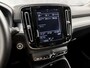 Volvo XC40 1.5 T5 Recharge Inscription 262Pk Automaat (APPLE CARPLAY, GROOT NAVI, LEDER, CAMERA, SPORTSTOELEN, KEYLESS, ELEK ACHTERKLEP, NIEUWSTAAT)