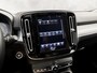 Volvo XC40 1.5 T5 Recharge Inscription 262Pk Automaat (APPLE CARPLAY, GROOT NAVI, LEDER, CAMERA, SPORTSTOELEN, KEYLESS, ELEK ACHTERKLEP, NIEUWSTAAT)