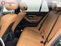 BMW 3-Serie Touring 320i High Executive M-Sport Trekhaak 1800kg Panoramadak Apple CarPlay NL Auto! | Head-Up | Achteruitrijcamera | Leer | Dealer Auto