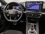 CUPRA Leon 1.5 TSI VZ Copper Edition 150Pk Automaat (F1 KNOPPEN, APPLE CARPLAY, GROOT NAVI, KUIPSTOELEN, SENNHEISER AUDIO, CAMERA, STUUR/STOELVERWARMING, GETINT GLAS, NIEUWSTAAT)