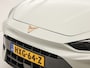 CUPRA Leon 1.5 TSI VZ Copper Edition 150Pk Automaat (F1 KNOPPEN, APPLE CARPLAY, GROOT NAVI, KUIPSTOELEN, SENNHEISER AUDIO, CAMERA, STUUR/STOELVERWARMING, GETINT GLAS, NIEUWSTAAT)