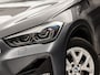 BMW X1 xDrive25e High Executive 221Pk Automaat (PANORAMADAK, DEALER ONDERHOUDEN, M STUUR, GROOT NAVI, HARMAN/KARDON, STOELVERWARMING, CAMERA, CRUISE, NIEUWSTAAT)
