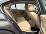 BMW 3-Serie 320i Upgrade Edition | Lage KM | Automaat