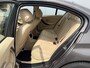 BMW 3-Serie 320i Upgrade Edition | Lage KM | Automaat