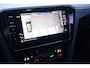 Volkswagen Passat Variant 1.5 TSI R-Line Business + NAP IQ.Light-R-Line int. Vol leder Camera Apple Carplay Stoel- en voorruitverwarming