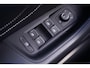 Volkswagen Passat Variant 1.5 TSI R-Line Business + NAP IQ.Light-R-Line int. Vol leder Camera Apple Carplay Stoel- en voorruitverwarming