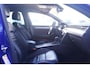 Volkswagen Passat Variant 1.5 TSI R-Line Business + NAP IQ.Light-R-Line int. Vol leder Camera Apple Carplay Stoel- en voorruitverwarming