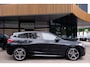 BMW X2 SDrive20i High Executive|Rijklaar!|M-Pakket|HUD|Trekhaak|Stoelverwarming|Schintzler