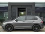 Volkswagen Tiguan 1.4 TSI 150pk R-Line Panoramadak Leder Memory Blackstyle Trekhaak 20" LMV NLauto Bomvol!