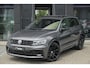 Volkswagen Tiguan 1.4 TSI 150pk R-Line Panoramadak Leder Memory Blackstyle Trekhaak 20" LMV NLauto Bomvol!