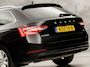 Skoda Superb Combi 1.4 TSI iV Business Sport 218Pk Automaat (VIRTUAL COCKPIT, APPLE CARPLAY, GROOT NAVI, CAMERA, STOELVERWARMING, SPORTSTOELEN, KEYLESS, ADAPTIVE CRUISE, GETINT GLAS, NIEUWSTAAT)