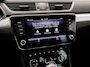 Skoda Superb Combi 1.4 TSI iV Business Sport 218Pk Automaat (VIRTUAL COCKPIT, APPLE CARPLAY, GROOT NAVI, CAMERA, STOELVERWARMING, SPORTSTOELEN, KEYLESS, ADAPTIVE CRUISE, GETINT GLAS, NIEUWSTAAT)