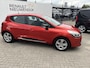Renault Clio TCe 90 Expression l AIRCO l PARKEERSENSOREN l NAVIGATIE