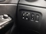 Renault Captur 0.9 TCe Dynamique (NAVIGATIE, CLIMATE, CAMERA, TREKHAAK, GETINT GLAS, SPORTSTOELEN, PARKEERSENSOREN, NIEUWSTAAT)