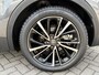 Toyota C-HR / C-HR+ 2.0 Plug-in Hybrid 220 Executive STOEL/STUURVERW APPLE/ANDROID JBL-AUDIO MEMORY BLIND-SPOT PARK-SENSOREN ELEK-ACHTERKLEP AD-CRUISE CAMERA KEYLESS DRAADLOOS-LADEN
