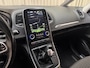 Renault Scenic 1.2 TCe Intens Stoelmassage / Stoelverwarming / 1/2 Leder / Head-Up Display / Cruise / Navigatie / 20'' LMV