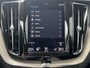 Volvo XC60 2.0 B5 Inscription Navigatie Trekhaak panoramadak 360 Camera Head-Up Display  Elektrische Stoelen Leder Blis Pilot Assist Harman Kardon Audio Apple Carplay Android Auto Parkeerverwarming NL Auto
