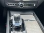 Volvo XC60 2.0 B5 Inscription Navigatie Trekhaak panoramadak 360 Camera Head-Up Display  Elektrische Stoelen Leder Blis Pilot Assist Harman Kardon Audio Apple Carplay Android Auto Parkeerverwarming NL Auto
