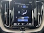Volvo XC60 2.0 B5 Inscription Navigatie Trekhaak panoramadak 360 Camera Head-Up Display  Elektrische Stoelen Leder Blis Pilot Assist Harman Kardon Audio Apple Carplay Android Auto Parkeerverwarming NL Auto