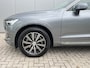 Volvo XC60 2.0 B5 Inscription Navigatie Trekhaak panoramadak 360 Camera Head-Up Display  Elektrische Stoelen Leder Blis Pilot Assist Harman Kardon Audio Apple Carplay Android Auto Parkeerverwarming NL Auto