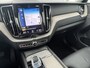Volvo XC60 2.0 B5 Inscription Navigatie Trekhaak panoramadak 360 Camera Head-Up Display  Elektrische Stoelen Leder Blis Pilot Assist Harman Kardon Audio Apple Carplay Android Auto Parkeerverwarming NL Auto