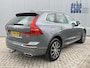 Volvo XC60 2.0 B5 Inscription Navigatie Trekhaak panoramadak 360 Camera Head-Up Display  Elektrische Stoelen Leder Blis Pilot Assist Harman Kardon Audio Apple Carplay Android Auto Parkeerverwarming NL Auto