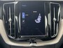 Volvo XC60 2.0 B5 Inscription Navigatie Trekhaak panoramadak 360 Camera Head-Up Display  Elektrische Stoelen Leder Blis Pilot Assist Harman Kardon Audio Apple Carplay Android Auto Parkeerverwarming NL Auto