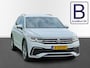 Volkswagen Tiguan 1.5 TSI R-Line Business+ /Prachtige auto!/Trekh./Digi Dash/Camera/Carplay/Led/19"/