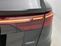 Audi Q8 55 TFSI e quattro Pro Line 394 PK | S-line | Adaptive cruise control | Glazen panoramadak | Luchtvering | 360 graden camera | Dodehoekdetectie | Stoelverwarming voor & achter Head-up display | Elektr. voorst. geheugen best. | Matrix-LED | Trekhaak | Optiekpakket zwart |