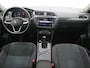 Volkswagen Tiguan 1.4 TSI eHybrid Elegance | Panoramadak | Trekhaak | Camera | Keyless | Adaptive Cruise | Virtual | Carplay