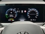 Volkswagen Passat Variant 1.5eHybrid 200kW/272PK R-Line Black Style DSG · Panoramadak · Trekhaak · Leder · Harman Kardon · Garantie t/m 23-04-2030 of 100000km.
