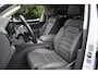 Volkswagen Touareg 3.0 TSi eHybrid ATMOSPHERE 4MOTION TREKHAAK/HEAD-UP/PANORAMADAK 1E EIG
