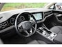 Volkswagen Touareg 3.0 TSi eHybrid ATMOSPHERE 4MOTION TREKHAAK/HEAD-UP/PANORAMADAK 1E EIG