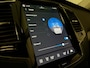 Volvo XC90 T8 AWD Recharge Plus Bright | Trekhaak | 360 Camera | Harman Kardon | 455pk | Adaptieve Cruise Control | Stoelverwarming voor+achter | Stuurwielverwarming | Schuifdak | Full LED Meesturende koplampen | Pilot Assist | BLIS Dode Hoek Detectie | Elektrische voorstoelen geheugen | Lederen bekleding | Zitting verlenging voorstoelen | Lederen dashboard | 20 Inch | Google Infotainment | Keyless Drive | Privacy Glass | Elektrisch bedienbare achterklep | Geïntegreerd kinderzitje achterin | Geïntegreerde zongordijnen achterportieren | Verlichte instaplijsten | 7-Persoons | 4-Zone Climate Control | DAB Radio | Apple Carplay/Android Auto | Vapour Grey Metallic |