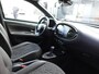 Toyota Aygo X 1.0 VVT-i S-CVT Envy Automaat (Navigatie,Achteruitrijcamera,AdaptiveCruise,Stoelverwarming,Keyless,Leder,PDC)